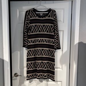 Anne Klein Black and Tan Long Sleeve Dress